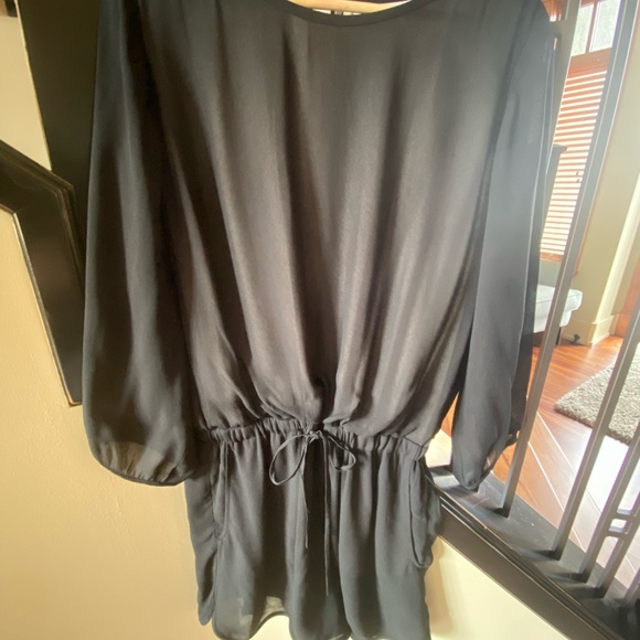 Aritzia Shorts Romper - Picture 1 of 6